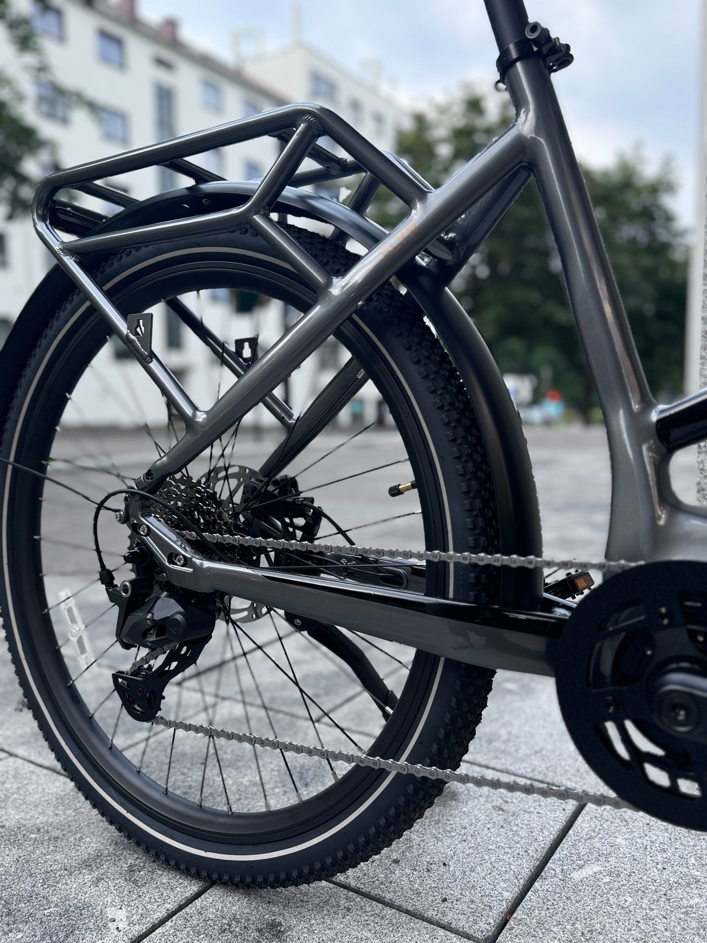 Mechanic Arts Flyr classic elsykkel i titan farge